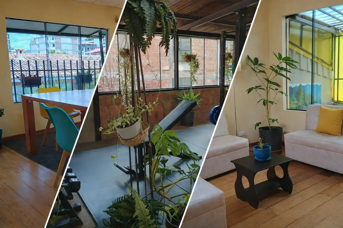 Espacio de coworking moderno con luz natural
